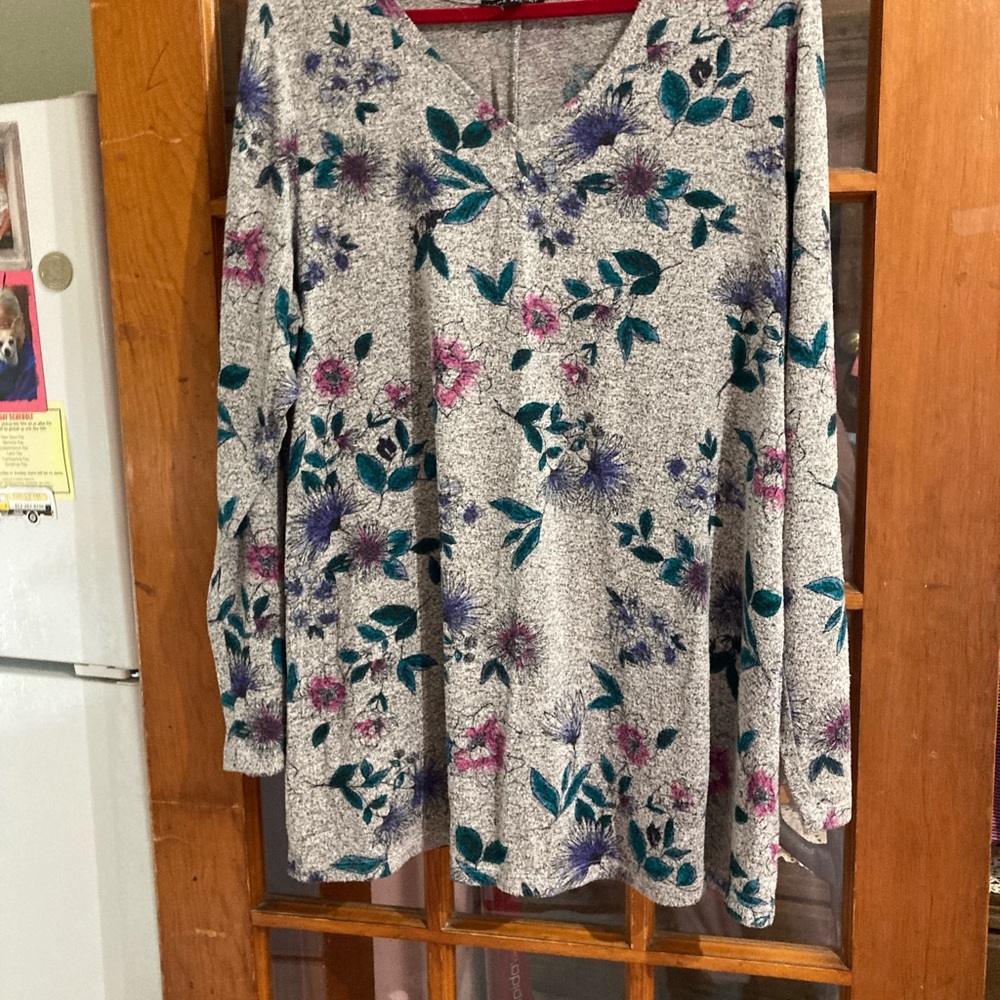 Lane Bryant top size 18/20
